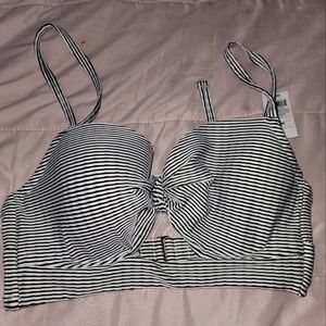 Swim top nwt